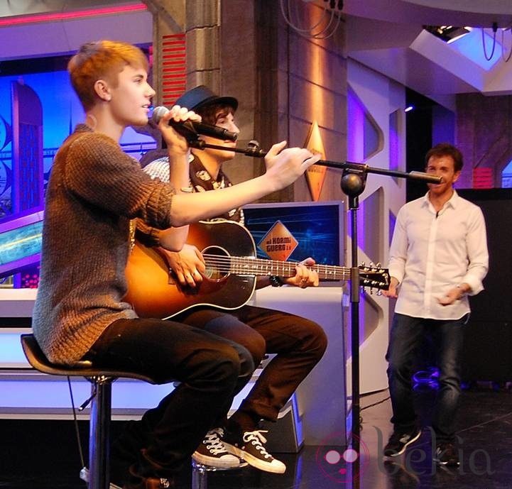 Justin Bieber interpreta 'Mistletoe' en 'El Hormiguero'