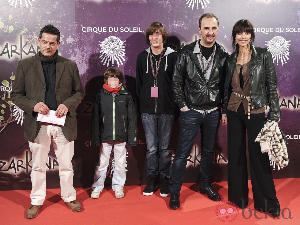 Jorge Sanz, Pedro Larrañaga y Maribel Verdú en el estreno de Zarkana