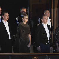 Alberto, Charlene y Carolina de Mónaco y Andrea y Pierre Casiraghi en el Día Nacional de Mónaco