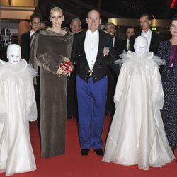 Los Príncipes Alberto, Charlene y Carolina de Mónaco en el Día Nacional de Mónaco