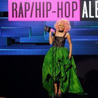 Nicki Minaj recoge su premio en los American Music Awards 2011