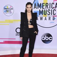 Hailee Steinfeld en los American Music Awards 2017