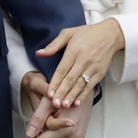 El anillo de compromiso que el Príncipe Harry ha entregado a Meghan Markle