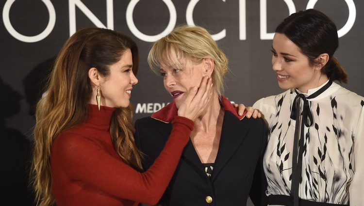 Juana Acosta, Belén Rueda y Dafne Fernández en la presentación de 'Perfectos Desconocidos'