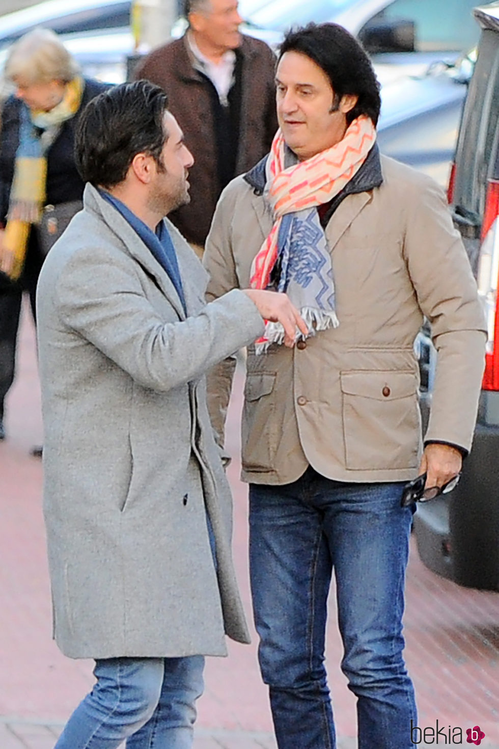 David Bustamante y Poty bromeando en el colegio de sus hijas