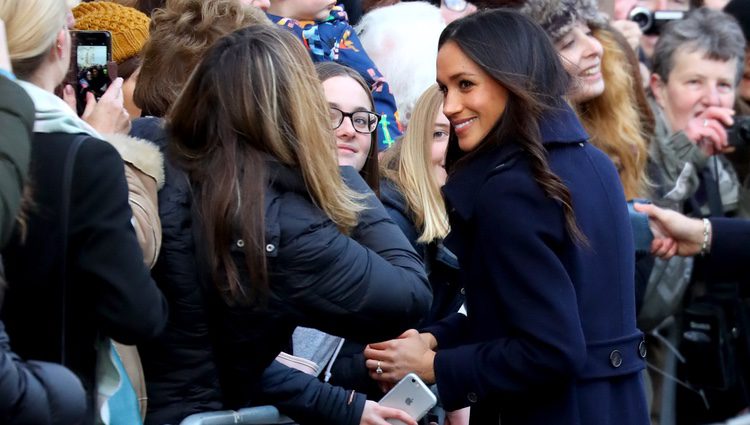 Meghan Markle, en su primer acto público tras el compromiso con Harry de Inglaterra