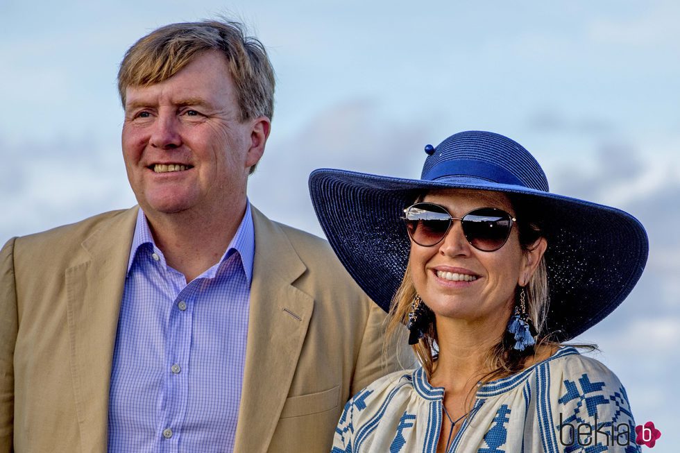 Los Reyes Guillermo y Máxima de Holanda visitando St. Eustatius