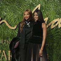 Naomi Campbell y su madre en los British Fashion Awards 2017