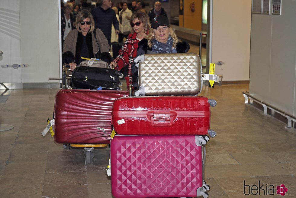 Carmen Borrego, Terelu y María Teresa Campos volviendo de su viaje a Nueva York