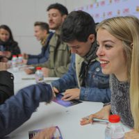 Nerea en la firma de discos de 'OT 2017' en Barcelona