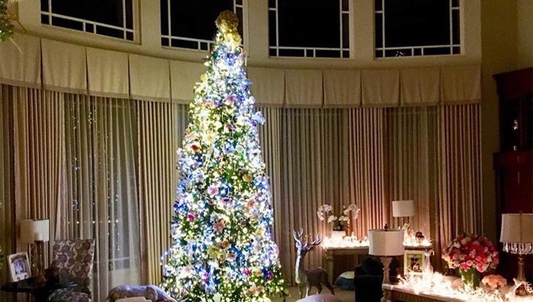 El increíble árbol de Navidad de Britney Spears