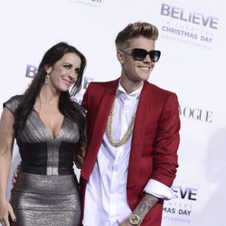 Justin Bieber junto a su madre Pattie Mallette