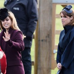 Las Princesas Beatriz y Eugenia de York en la Misa de Navidad 2017 en Sandringham