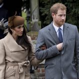 El Príncipe Harry y Meghan Markle en la Misa de Navidad 2017 en Sandrigham