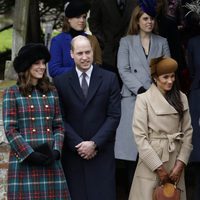 Los Duques de Cambridge y Meghan Markle en la Misa de Navidad 2017 en Sandringham