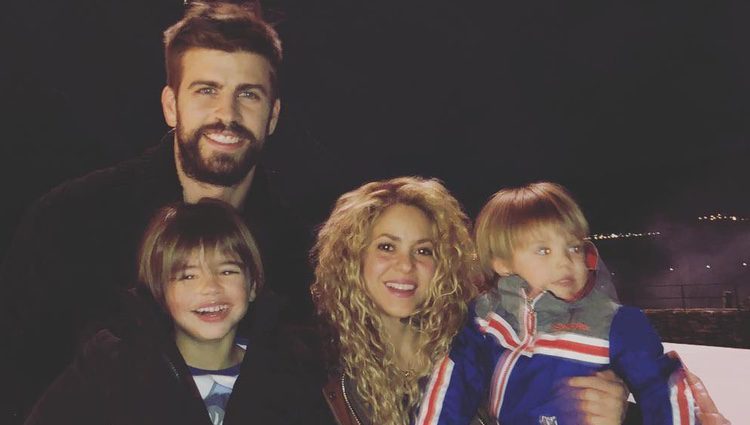 Shakira y Gerard Piqué disfrutando de la Navidad con sus hijos