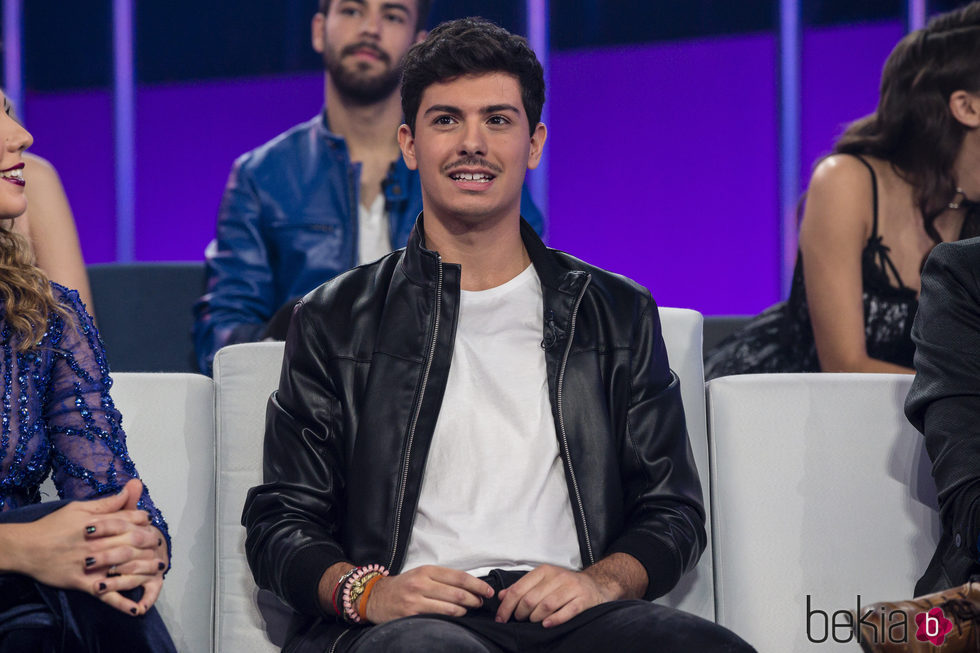 Alfred durante la Gala 9 de 'OT 2017' con su nuevo bigote