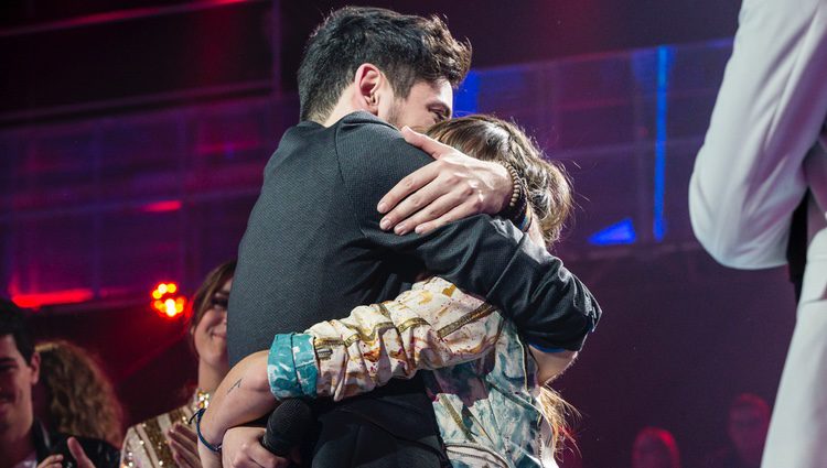 Cepeda y Aitana se despiden tras la expulsión del gallego en la Gala 9 de 'OT 2017'