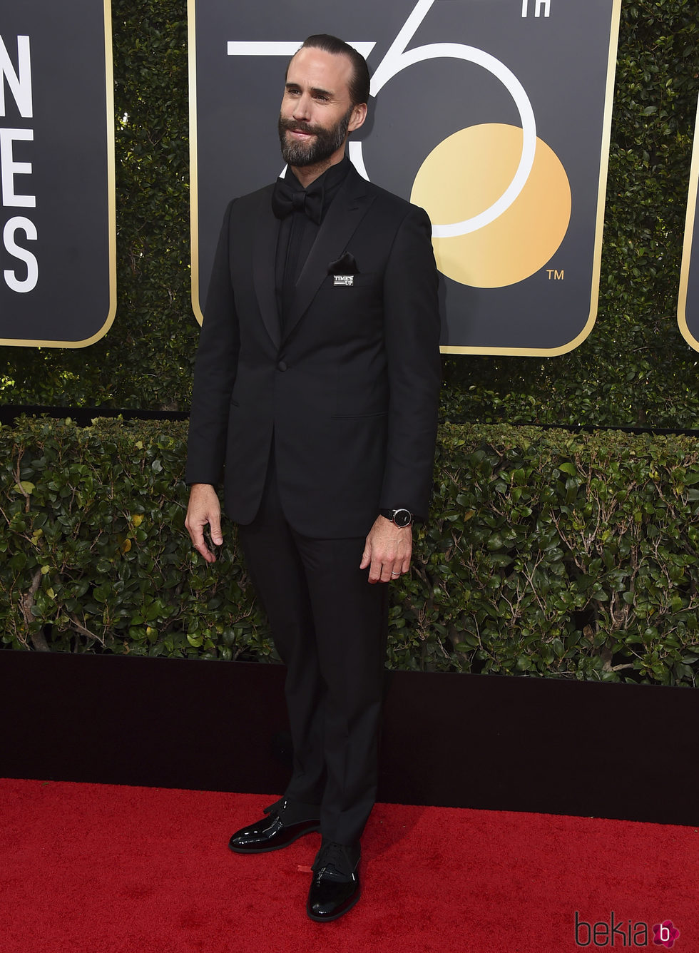 Joseph Fiennes en la alfombra roja de los Globos de Oro 2018