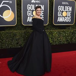 Kelly Clarkson en la alfombra roja de los Globos de Oro 2018