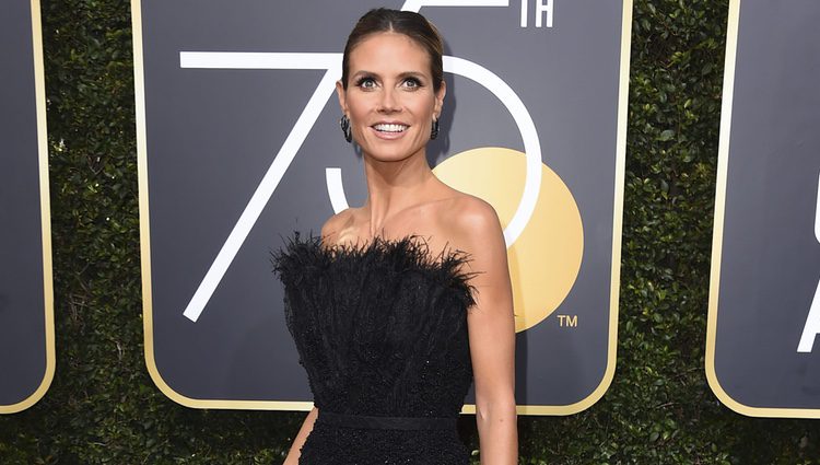 Heidi Klum en la alfombra roja de los Globos de Oro 2018