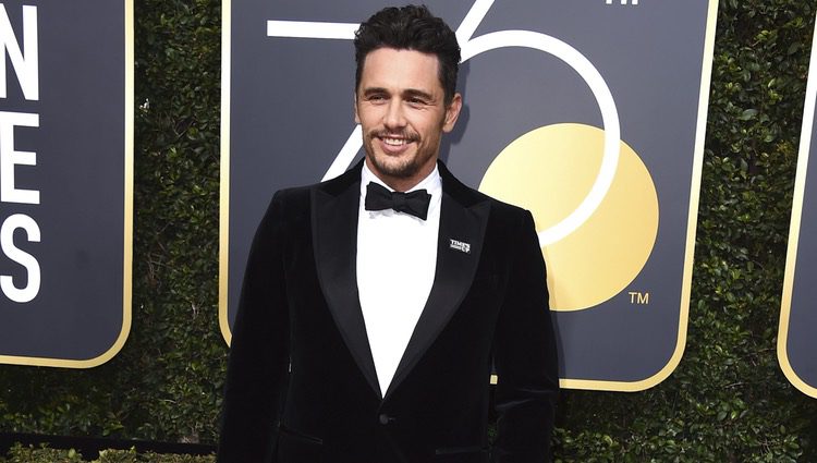 James Franco en la alfombra roja de los Globos de Oro 2018