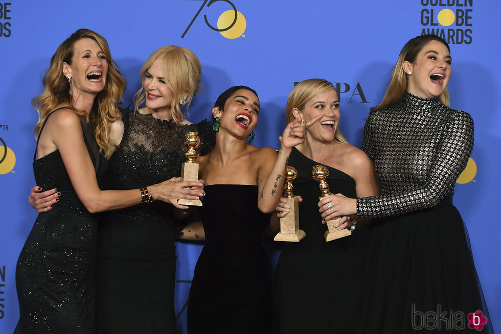 El cast de 'Big Little Lies' con tres de sus cuatro Globos de Oro del 2018 ganados