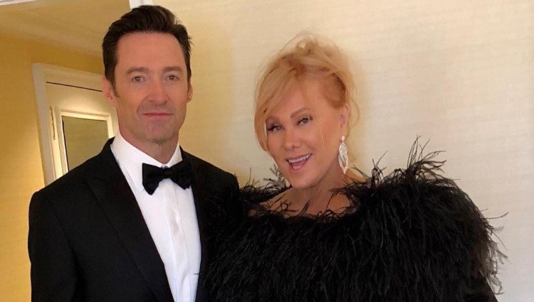 Hugh Jackman y Deborra-Lee Furnes en los Globos de Oro 2018