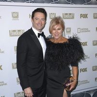 Hugh Jackman y su mujer Deborra-Lee Furness en la fiesta Fox tras los Globos de Oro 2018