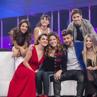 Los concursantes de 'OT 2017' junto a Roberto Leal en la gala 10