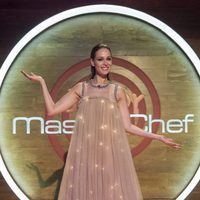 Eva González muy guapa en la final de 'MasterChef Junior 5'