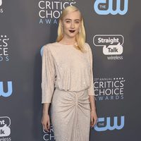 Saoirse Ronan en la alfombra roja de los Critics' Choice Awards 2018