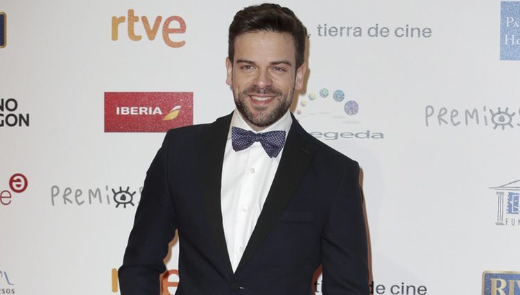 Ricky ('OT 2017') en la alfombra roja de los Premios Forqué 2018