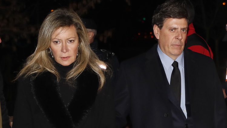 Diana Pinel y Juan Carlos Quer en la misa funeral de Diana Quer