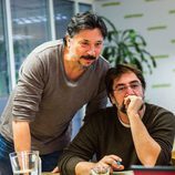 Javier y Carlos Bardem planeando su viaje a la Antártida con Greenpeace