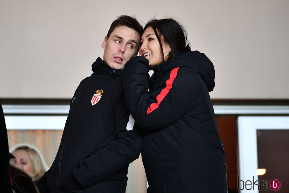 Louis Ducruet y Marie Chevallier, muy cómplices en un partido de fútbol