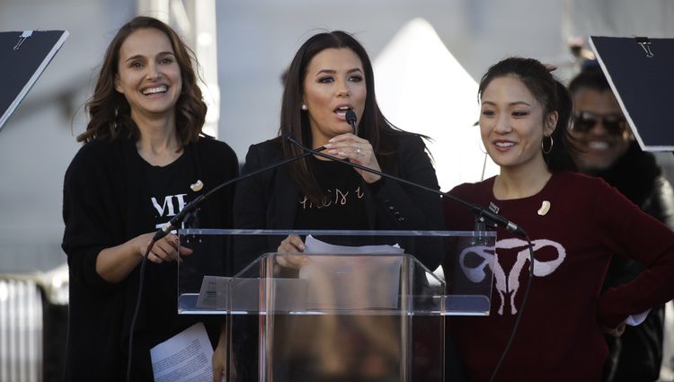 Natalie Portman y Eva Longoria en la Marcha de las Mujeres en Nueva York