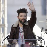 Adam Scott en la Marcha de las Mujeres de Nueva York