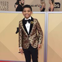 Lonnie Chavis en la alfombra roja de los SAG 2018