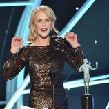 Nicole Kidman dando su discurso al recoger su galardón en la gala de los SAG 2018