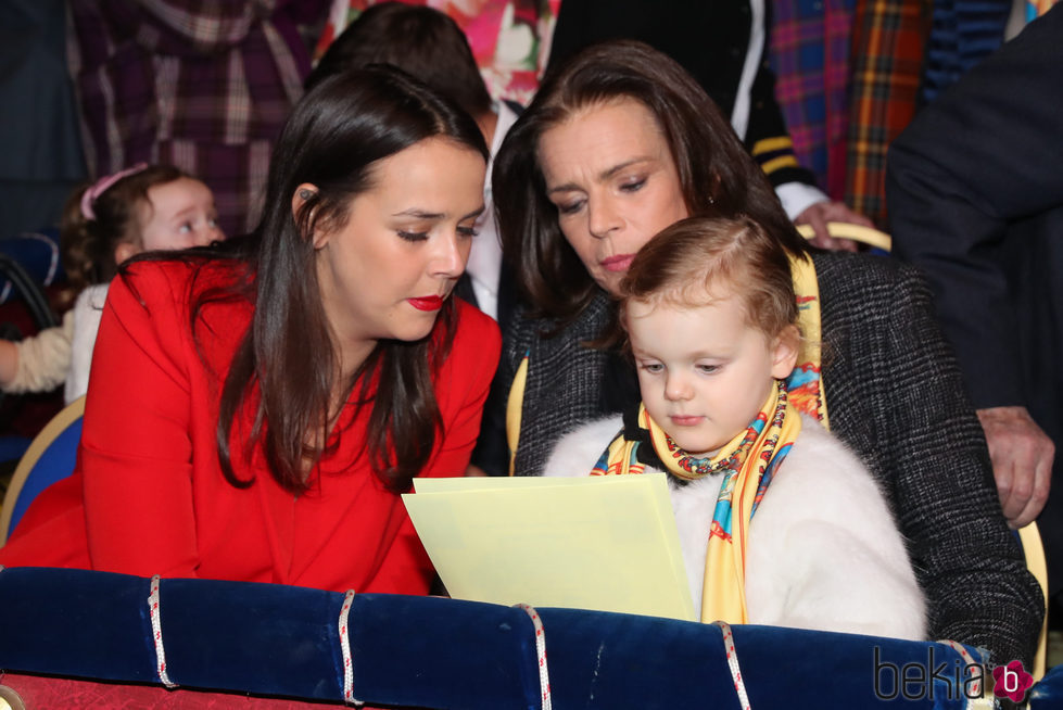 Pauline Ducruet, Estefanía de Mónaco y Gabriella de Mónaco en el Festival de Circo de Monte-Carlo 2018