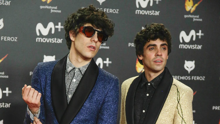 Javier Calvo y Javier Ambrossi en la alfombra roja de los Premios Feroz 2018