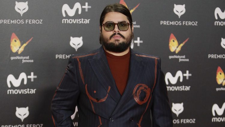 Brays Efe en la alfombra roja de los Premios Feroz 2018