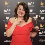 Adelfa Calvo con su premio Feroz 2018