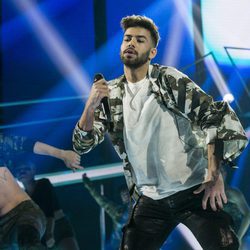 Agoney durante su actuación en la gala 12 de 'OT 2017'