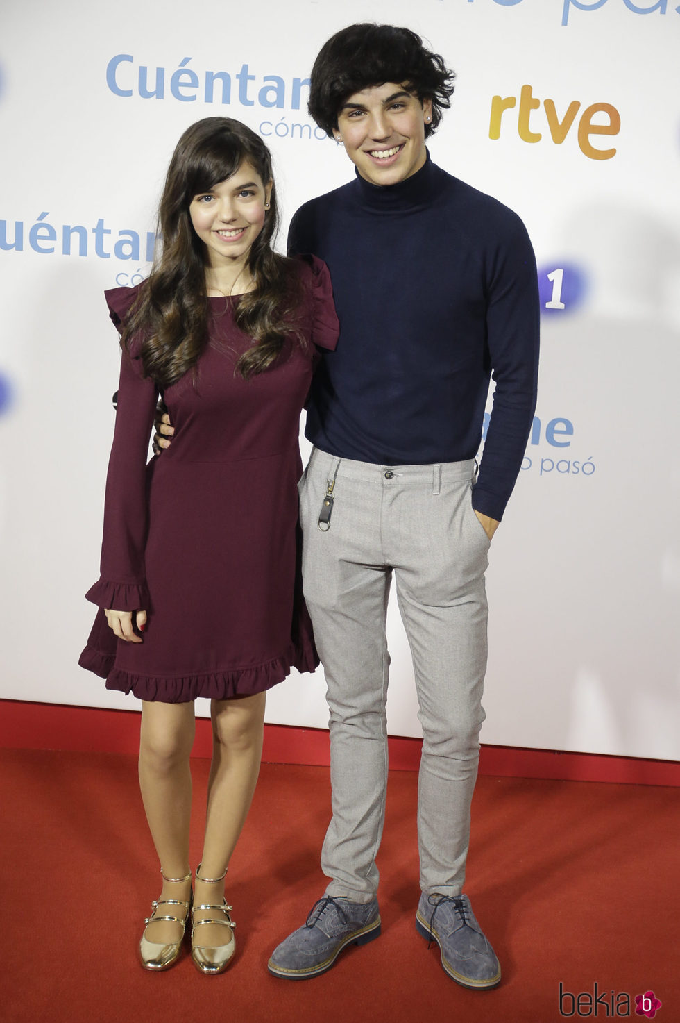 Paula Gallego y Oscar Casas en la premier de la 19 temporada de 'Cuéntame'