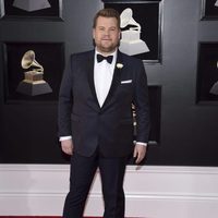 James Corden en la alfombra roja de los Premios Grammy 2018