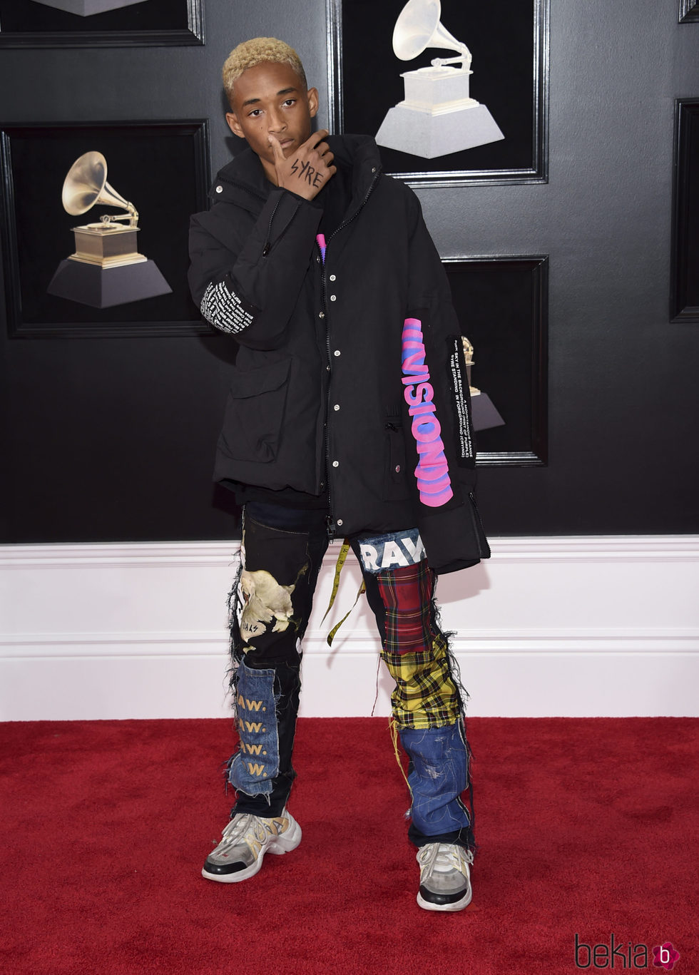 Jaden Smith en la alfombra roja de los Premios Grammy 2018