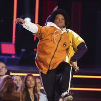 Bruno Mars durante su actuación en los Premios Grammy 2018