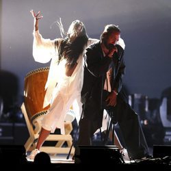 Kendrick Lamar durante su actuación en los Premios Grammy 2018